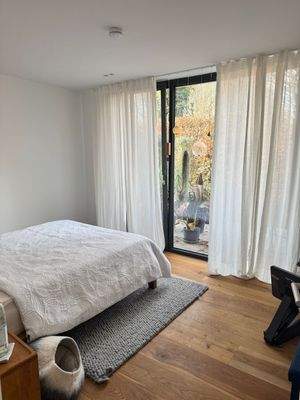 Arbeits-/Kinderzimmer Bild 1