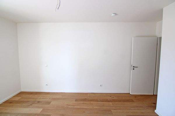 Blick in das erste Schlafzimmer