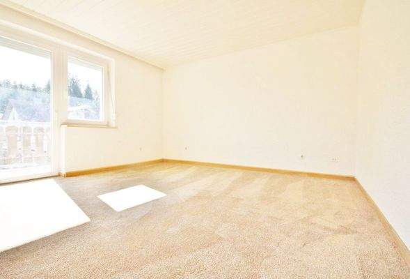 Wohnzimmer - Wohnung - Nr. 2 - Altbau  (OG)