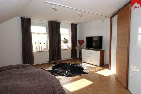 Schlafzimmer Bild II