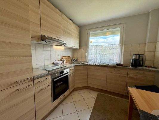 Neue moderne Einbauküche