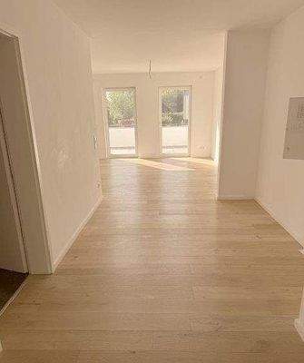 Diele mit Blick zum Wohnzimmer