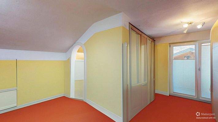 Schlafzimmer-Blick zum Balkon