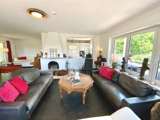 Wohnbereich mit Kamin