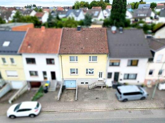 Zentrales Ein-/Zweifamilienhaus in Saarwellingen