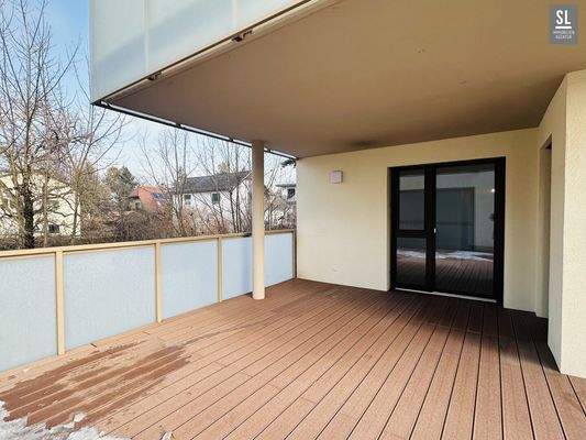 Ca. 28m² überdachter Bereich