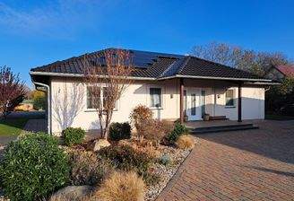 Frontansicht Bungalow