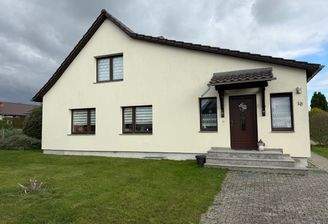 Einfamilienhaus mit Garten