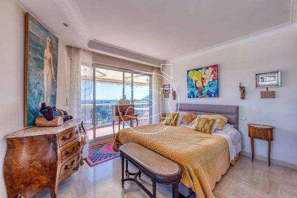  Mandelieu-la-Napoule