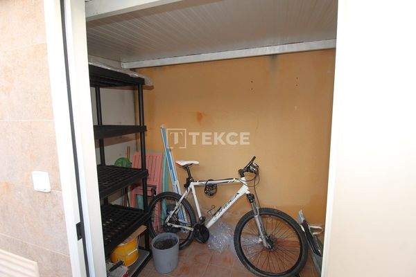 Beachside Townhouse with Private Parking in El Mojón Murcia