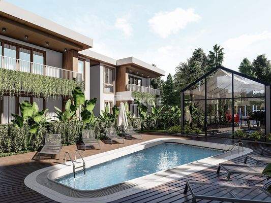 Stylish Flats in a Horizontal Design Complex in Yalova