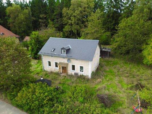 b9a2448f-f7c9-479b-9649-50f9c151c3a5