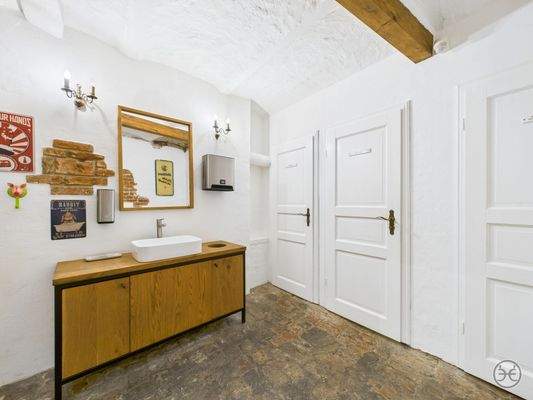 CAM05560G0-PR0026-STILL003