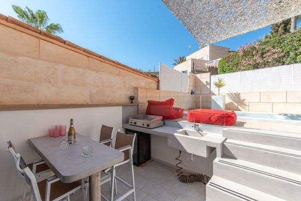 Barbecuebereich mit Sitzmöglichkeit