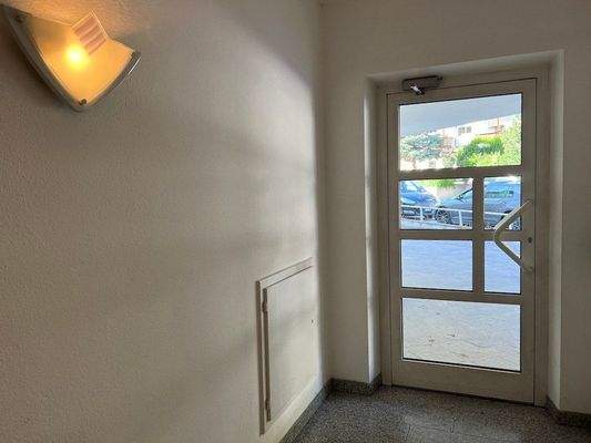 Kiosk_Werbefläche_Sand in Taufers_Bürofläche