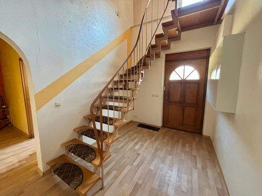 3-Treppenhaus.jpeg