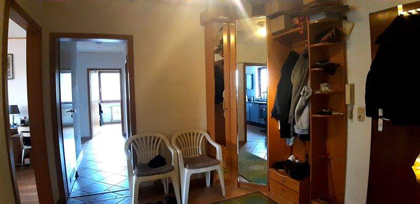 Eingangsbereich Flur.jpg