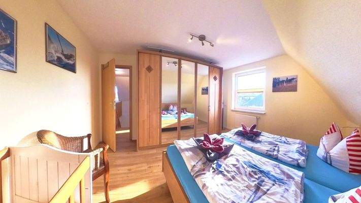 Rückzugsort zum Wohlfühlen – das helle Elternschlafzimmer