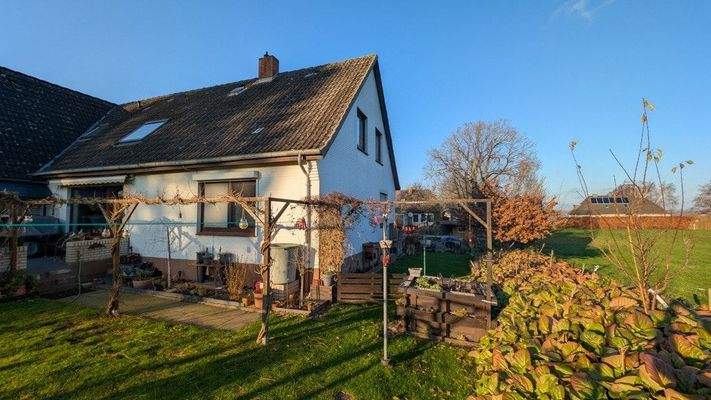 Schleiweg 10 (linkes Einfamilienhaus) - vermietet