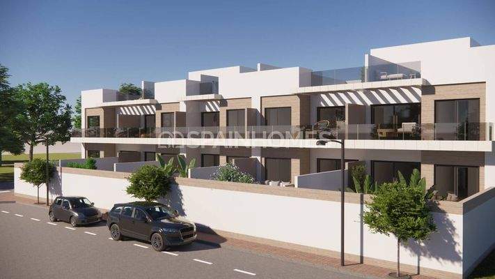 2-Bedroom Flats with Spacious Layouts in Vistabella Golf Alicante