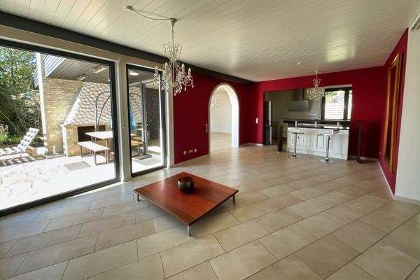 Küche mit Essbereich