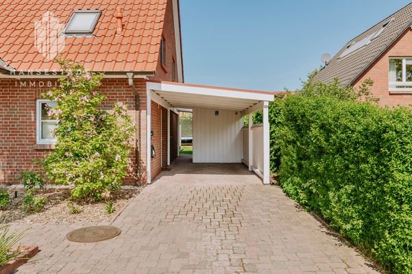 Carport mit Wallbox