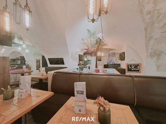 11_EG Lokal Nischen-Sitzbereiche