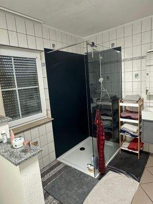 Badezimmer_02.JPG