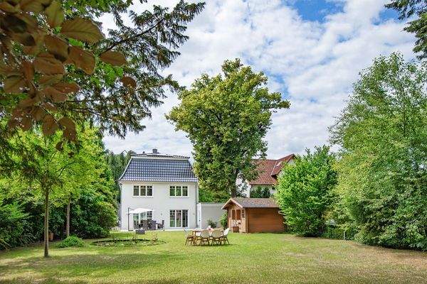 Villa mit großem Grundstück in Hamburg