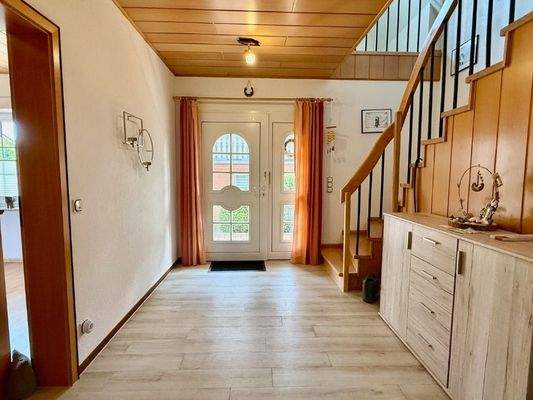 Flur und Eingangsbereich