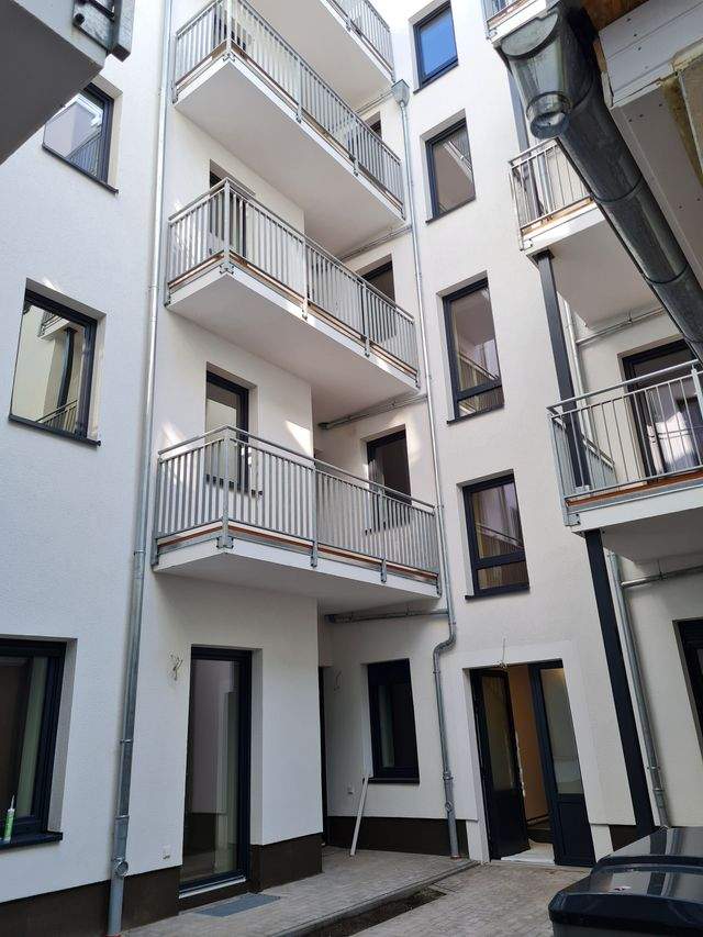 Schicke 3-Zimmerwohnung mit Parkett, Balkon, Einbauküche u. guter Energieeffizienz - Foto 4