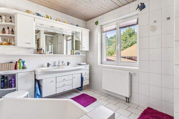 Badezimmer (Whg. EG)  