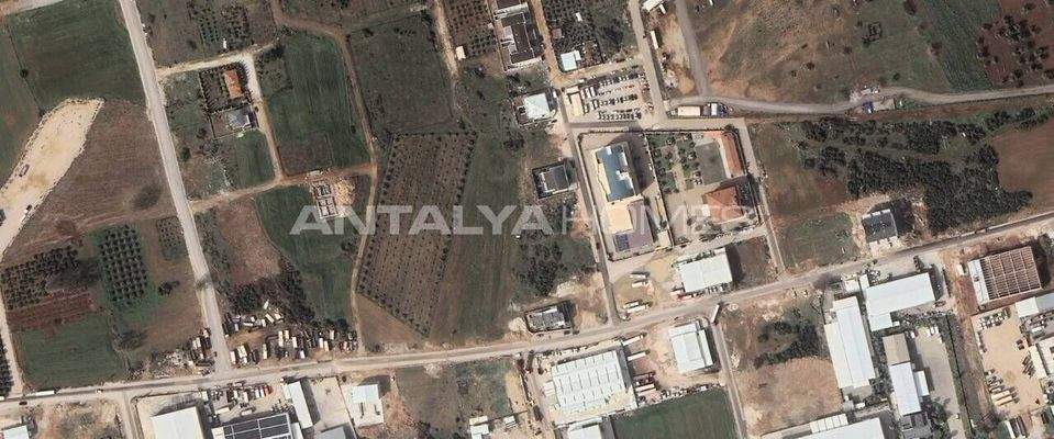 Commercially Zoned Land Near Main Road in Antalya Dosemealti