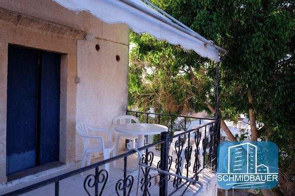 Kreta, Pompia: Traditionelles Haus in schöner Lage mit Innenhof zu verkaufen