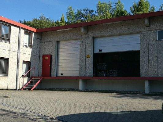 Top Halle 200+200 qm mit Büros 200 qm teilbar(7).j