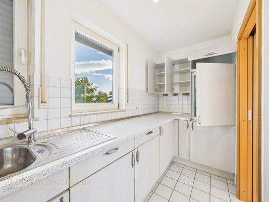 Gepflegte Einbauküche