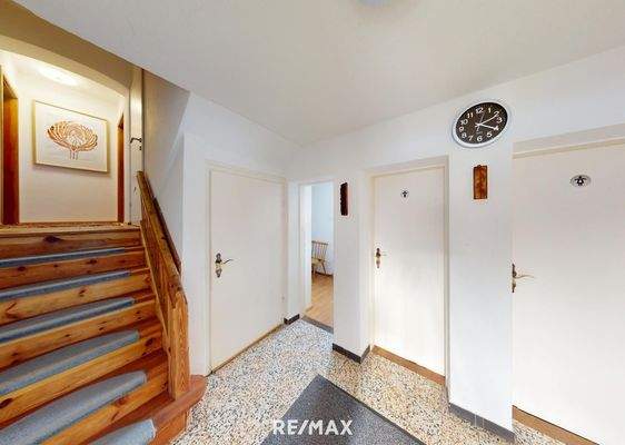 Tarrenz - Geschäftsobjekt - Flur.