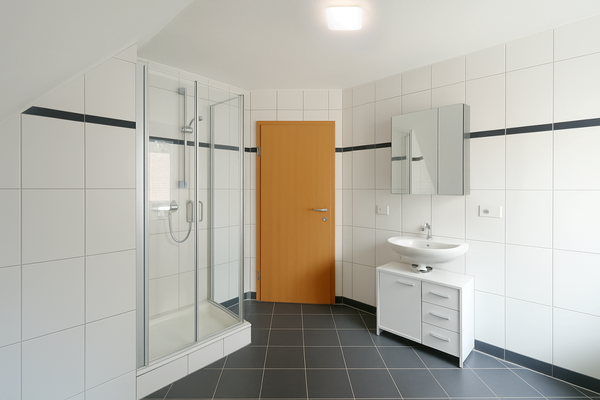 Wohnung 2 - Badezimmer im OG