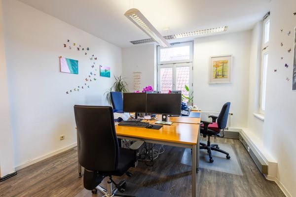 Büro 13