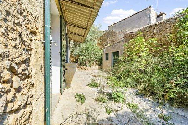 Innenhof mit Brunnen