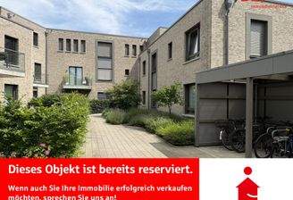 Zugang zum Eingang / Straßenansicht