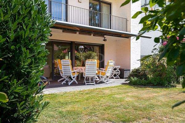 Garten mit Terrassenblick