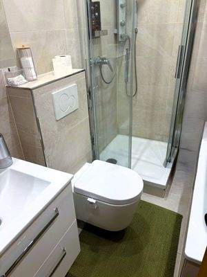 Dusch-Wannenbad links ³.jpg