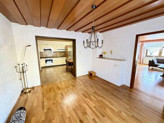 Esszimmer/Durchgangszimmer