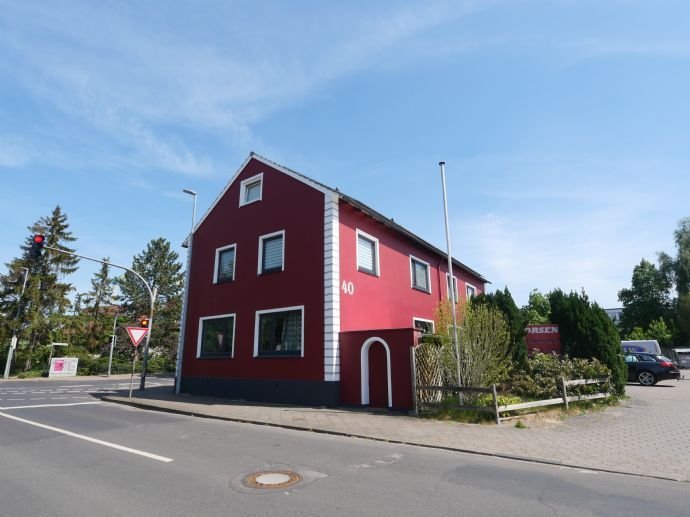 Mehrfamilienhaus in Stadtrandlage