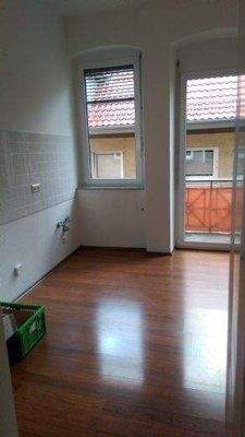 Küche mit Balkönchen