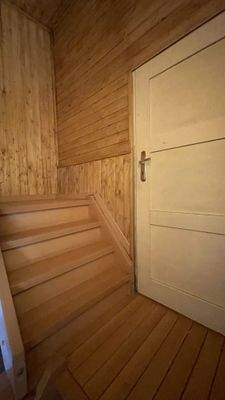 Treppe zum Dachboden