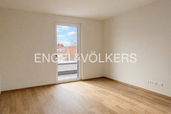 Schlafzimmer mit Zugang zur Dachterrasse