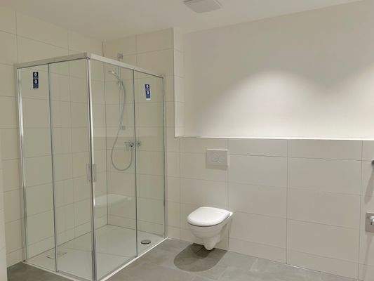 Badezimmer Ansicht 1