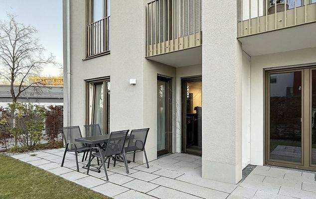 Gartenwohnung mit privater Grünfläche